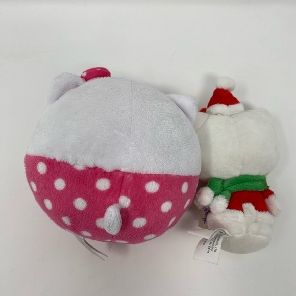 Bundle of 2 Hello Kitty Plushies - Picture 2 of 5